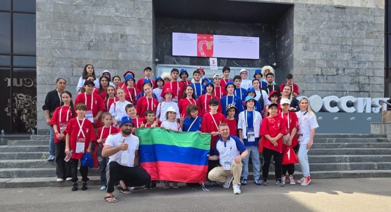 50 дагестанцев посетили Фестиваль Движения Первых на выставке-форуме «Россия»