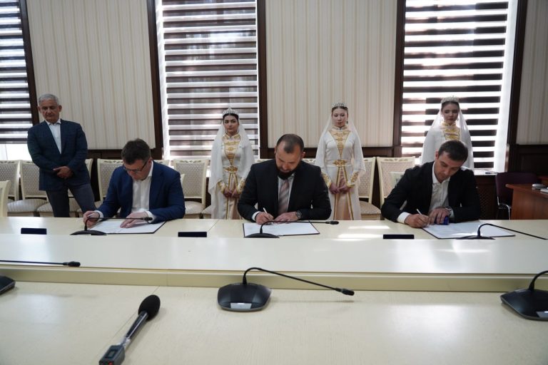 В Дагестане подписано первое соглашение с резидентом Каспийского кластера.