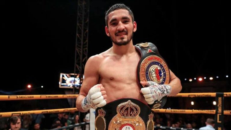 Альберт Батыргазиев и Муслим Гаджимагомедов – сразу два дагестанца – стали чемпионами мира по версии Всемирной боксерской ассоциации (WBA)!