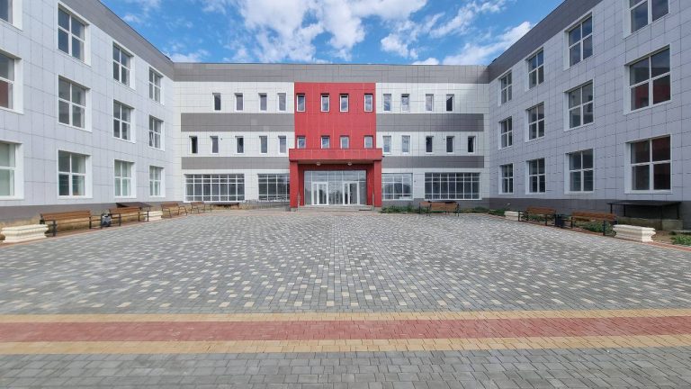 Минимущество Дагестана передало в муниципальную собственность 25 зданий для школ и детсадов