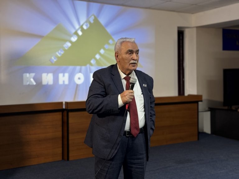 VI Республиканский кинофестиваль «Золотая лоза» открылся в Махачкале