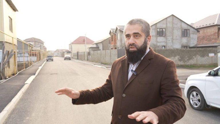 Общественники проинспектировали улицу в Махачкале, которая заметно преобразилась после завершения ремонтных работ