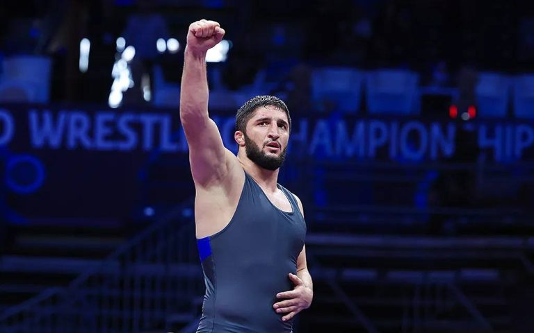 Абдулрашид Садулаев стал лучшим спортсменом года в России по версии печатного и интернет-издания «Советский спорт».