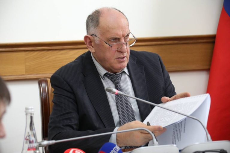 Абдулмуслим Абдулмуслимов провёл заседание Оперативного штаба