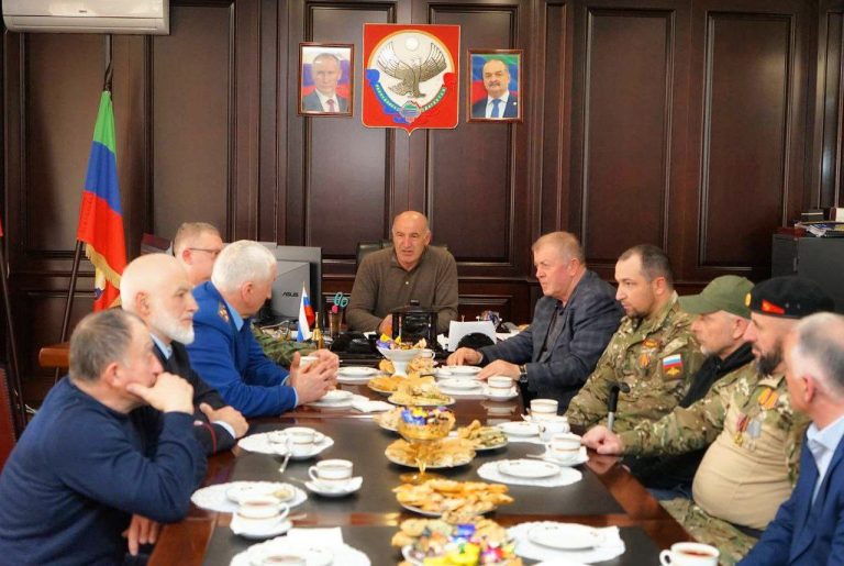 В Хунзахском районе состоялась встреча с участниками афганских событий, специальной военной операции и ополченцами 1999 года