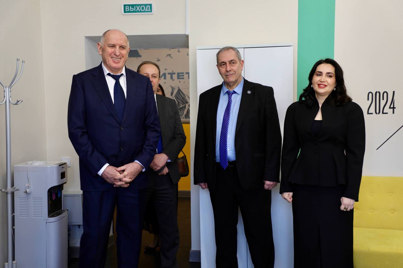 Абдулмуслим Абдулмуслимов положительно оценил реализацию проекта «Профессионалитет» на базе колледжа туризма и сервиса ДГУНХ