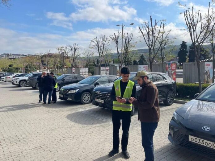 Волонтеры Дагестана помогают в рамках проекта ФКГС